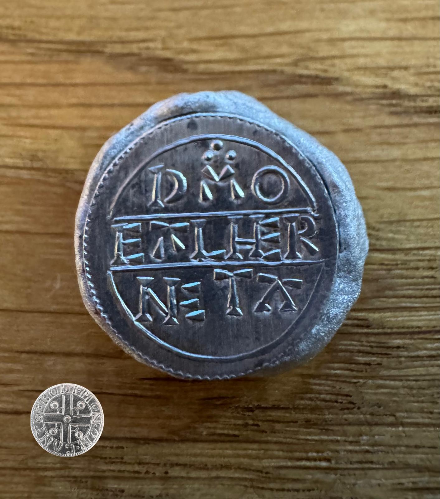 Medieval coin weights used in authentic moneying